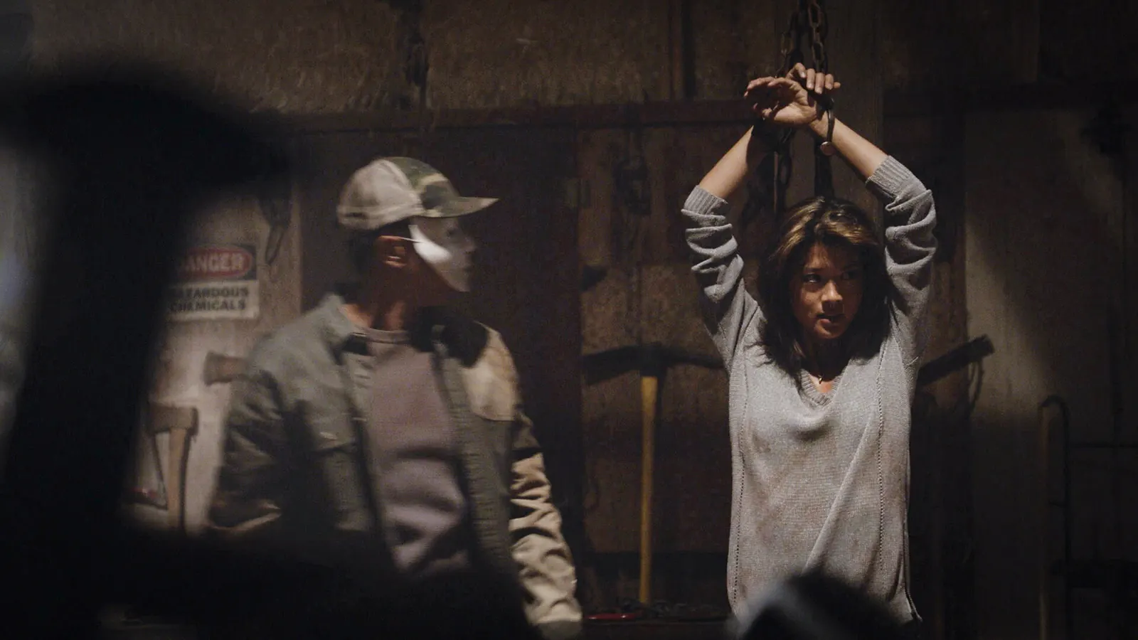 Hawaii Five-0 S7E06 House of Horrors 대표 장면
