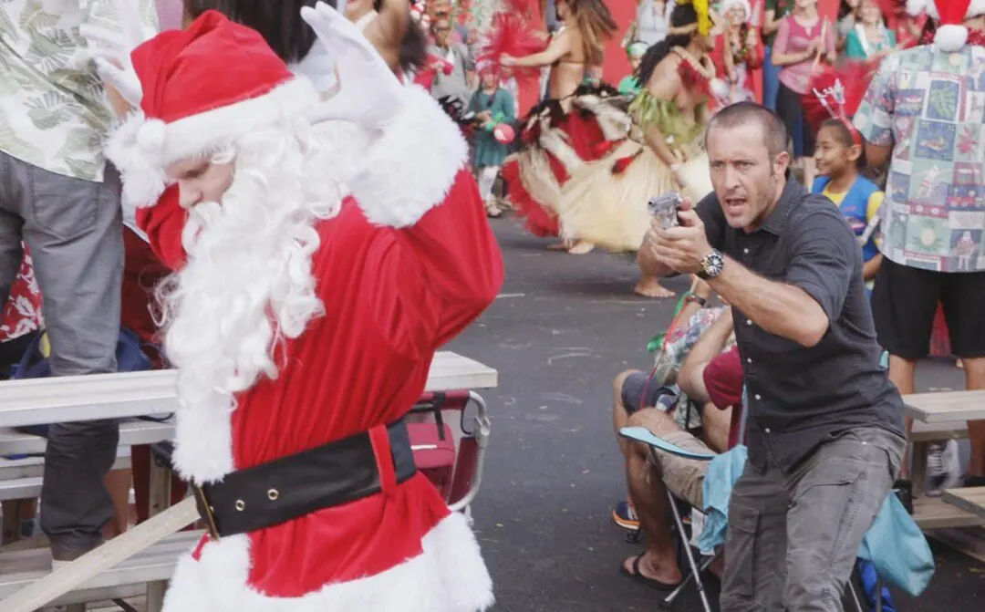 Hawaii Five-0 S8E11 A Tall Tree Stands Above the Others 대표 장면