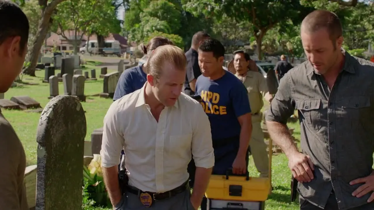 Hawaii Five-0 S8E14 The Children of Kalaihaohia 대표 장면