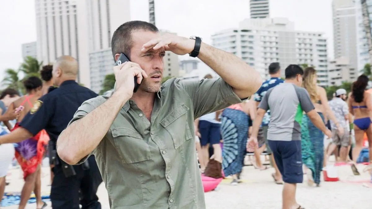 Hawaii Five-0 S8E25 Ancients Exposed 대표 장면